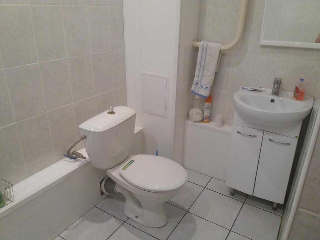 Togliatti Apartment On Lenina 76 מראה חיצוני תמונה